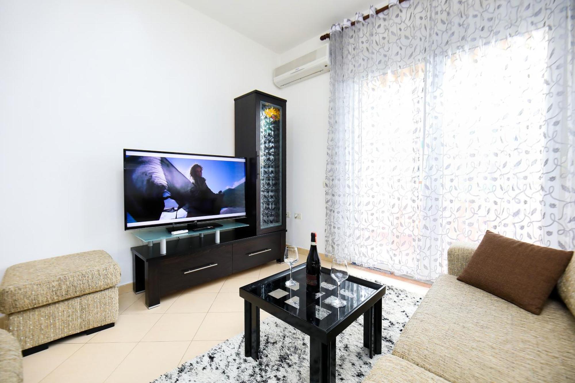 Jimi Apartments 2 Вльора Екстер'єр фото