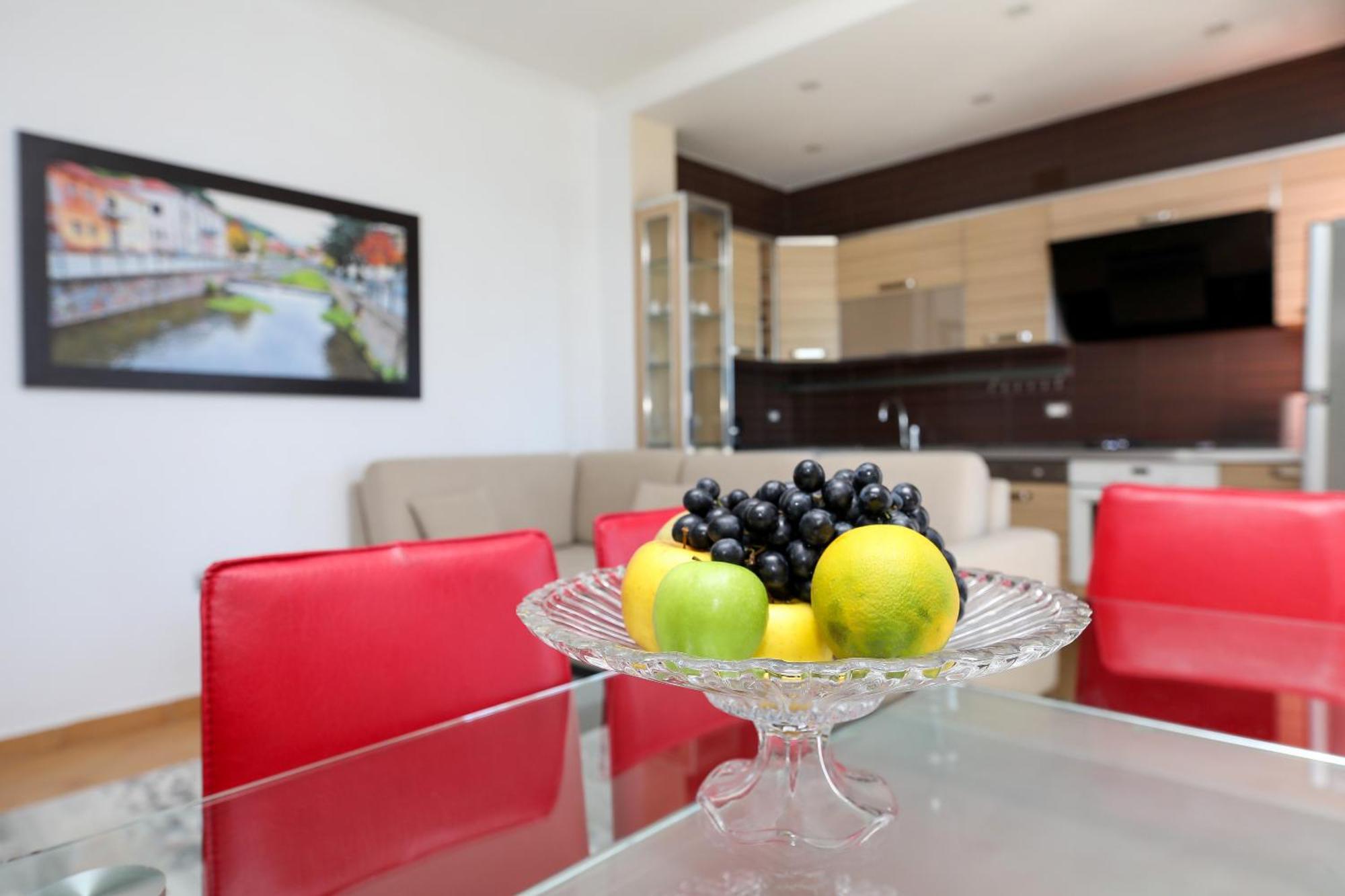 Jimi Apartments 2 Вльора Екстер'єр фото