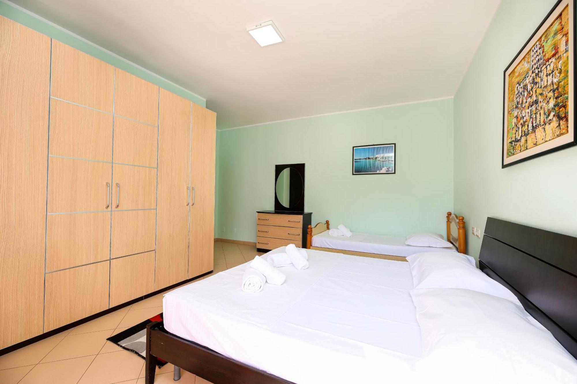 Jimi Apartments 2 Вльора Екстер'єр фото